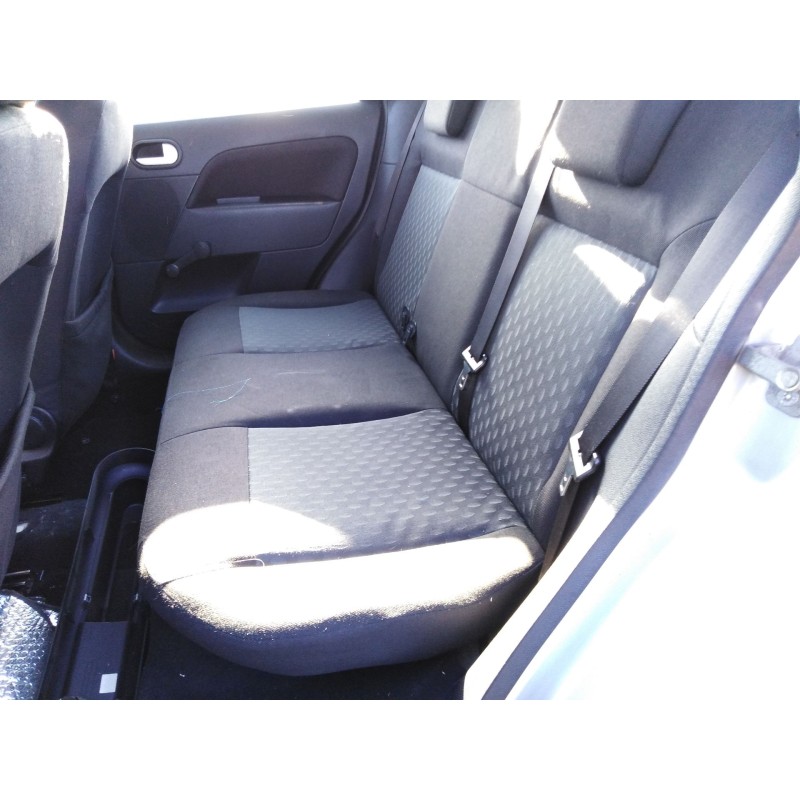 ford fiesta v (jh_, jd_) del año 2001