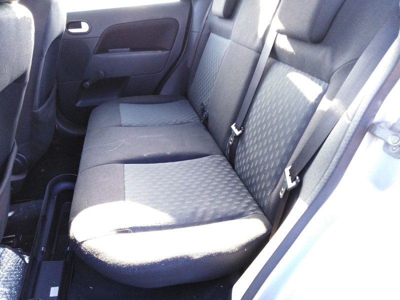 ford fiesta v (jh_, jd_) del año 2001