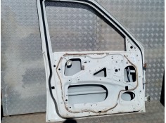 Recambio de puerta delantera izquierda para nissan terrano/terrano.ii (r20) 2.7 turbodiesel referencia OEM IAM    2