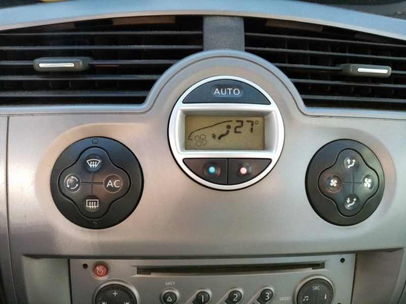 renault scenic ii 2.0 dci diesel cat   |   0.03 - 0.09 | 2003 - 2009 | 150 cv / 110 kw del año 2003