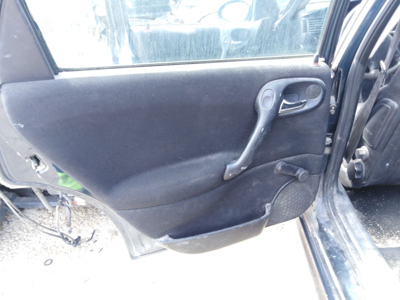 opel vectra b fastback (j96) del año 1997