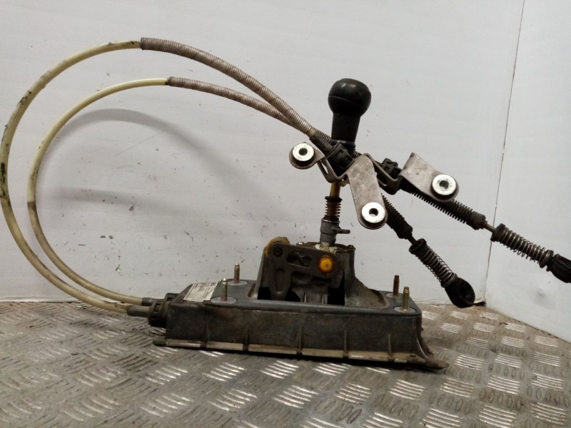 Recambio de palanca cambio para seat ibiza (6l1) 1.2 referencia OEM IAM 6Q0711049  