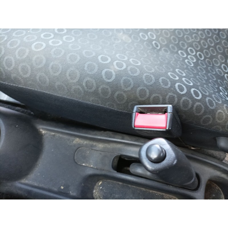 Recambio de pretensor airbag derecho para toyota yaris (_p1_) 1.0 (scp10_) referencia OEM IAM   