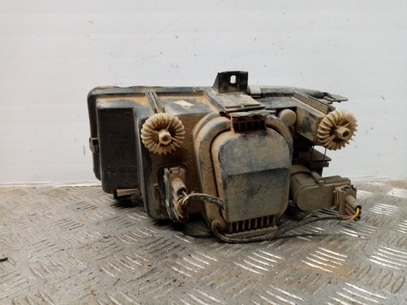 Recambio de faro derecho para seat cordoba 1.9 tdi dream referencia OEM IAM   