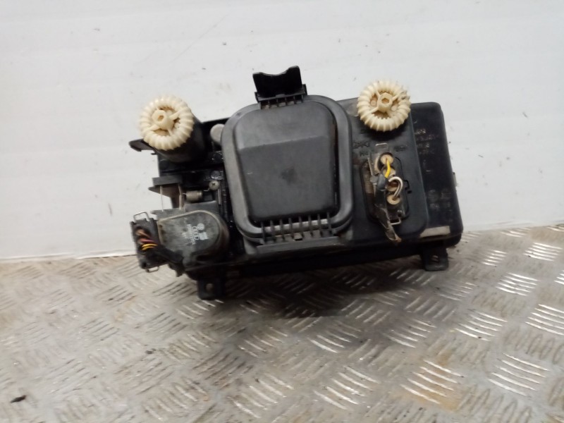 Recambio de faro izquierdo para seat cordoba 1.9 tdi dream referencia OEM IAM   