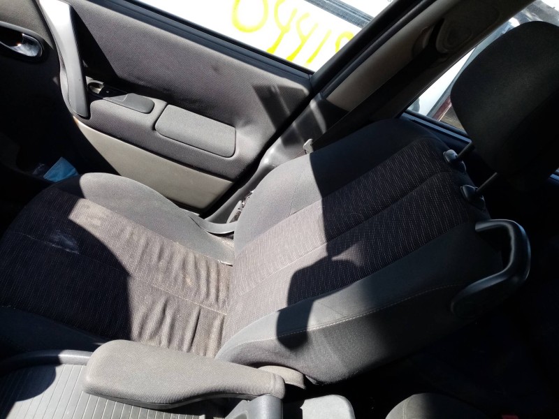 renault scenic ii 2.0 dci diesel cat   |   0.03 - 0.09 | 2003 - 2009 | 150 cv / 110 kw del año 2003