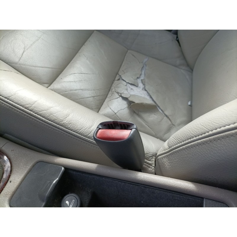 Recambio de pretensor airbag derecho para volvo v40 ranchera familiar (645) 1.6 referencia OEM IAM   
