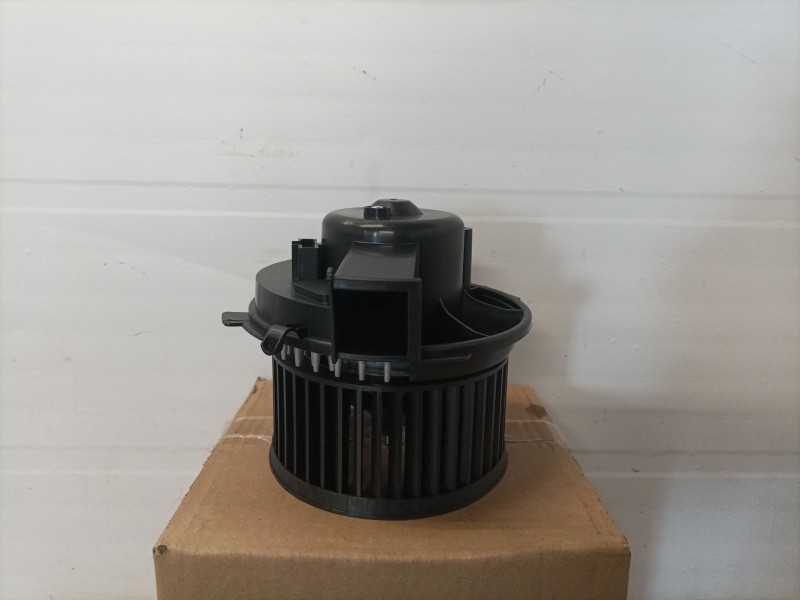 Recambio de ventilador calefaccion para citroen xsara picasso referencia OEM IAM 05991176  069412220010