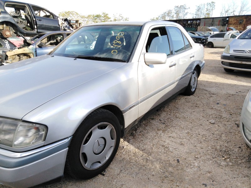 clase c (w202) del año 1993  clase c (w202) del año 1993