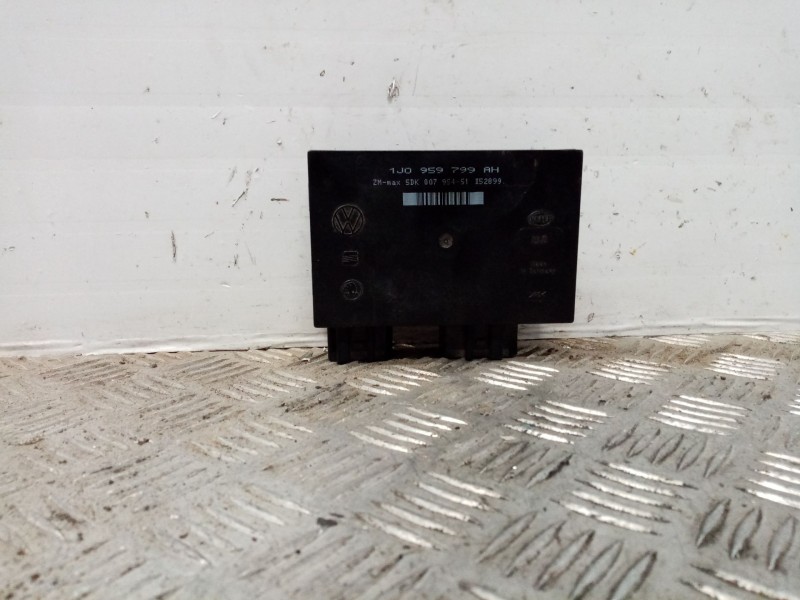 Recambio de modulo electronico para seat toledo (1m2) 1.9 tdi referencia OEM IAM 1j959799ah  