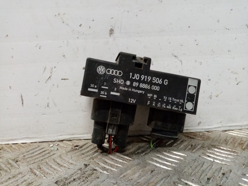 Recambio de caja precalentamiento para seat ibiza (6k1) referencia OEM IAM 1j0919506g  