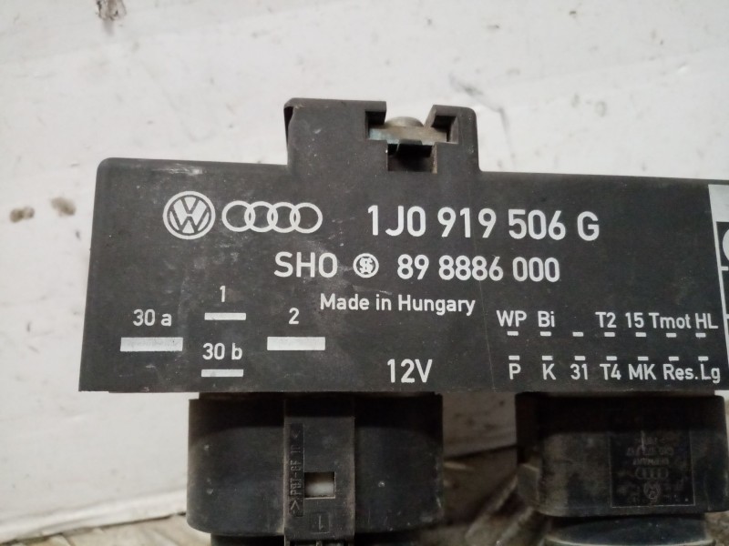 Recambio de caja precalentamiento para seat ibiza (6k1) referencia OEM IAM 1j0919506g  