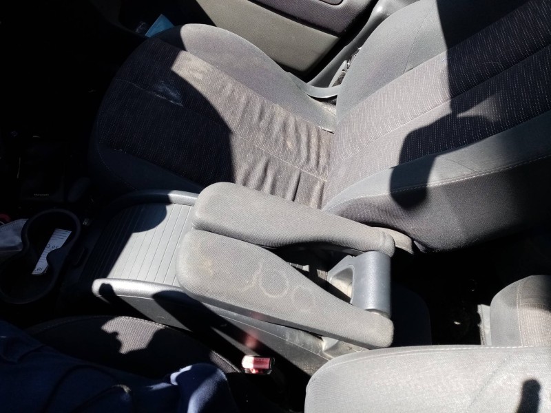 renault scenic ii 2.0 dci diesel cat   |   0.03 - 0.09 | 2003 - 2009 | 150 cv / 110 kw del año 2003