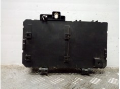 Recambio de caja reles / fusibles para opel zafira b enjoy referencia OEM IAM 13220831   2