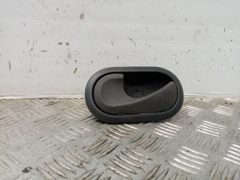 Recambio de maneta interior delantera izquierda para renault clio iii expression referencia OEM IAM   