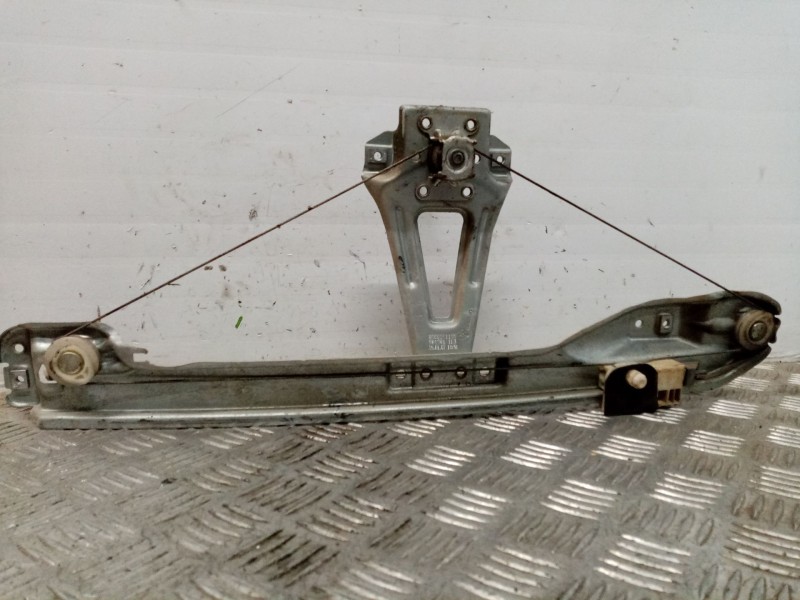 Recambio de elevalunas trasero izquierdo para renault clio iii expression referencia OEM IAM   