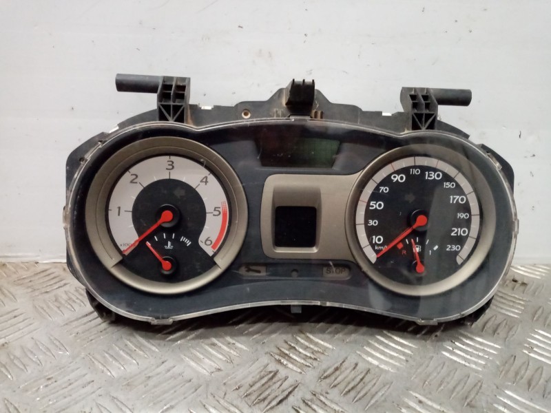 Recambio de cuadro instrumentos para renault clio iii expression referencia OEM IAM 8200582709H  