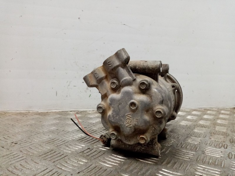 Recambio de compresor aire acondicionado para renault clio iii expression referencia OEM IAM 8200600122  