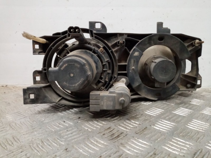 Recambio de faro izquierdo para bmw serie 5 berlina (e34) 525tds referencia OEM IAM 63121391597  