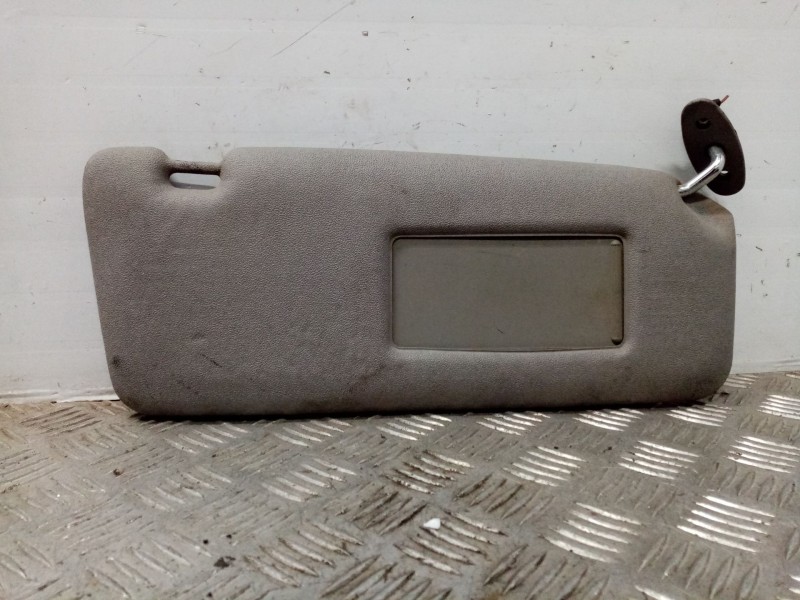 Recambio de parasol derecho para bmw serie 5 berlina (e34) 525tds referencia OEM IAM 51168126418  