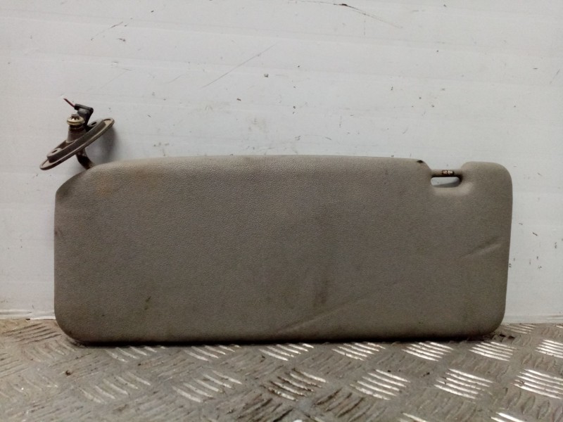 Recambio de parasol derecho para bmw serie 5 berlina (e34) 525tds referencia OEM IAM 51168126418  