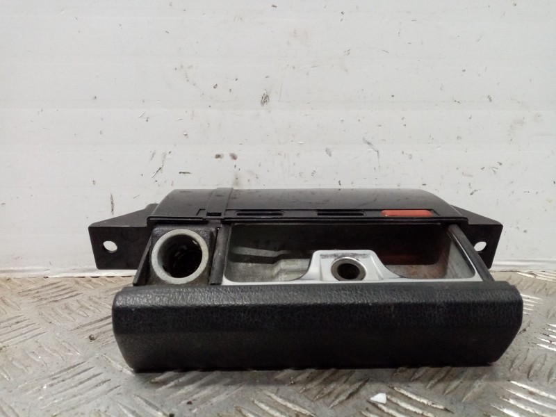 Recambio de cenicero para bmw serie 5 berlina (e34) 525tds referencia OEM IAM 51168148988  