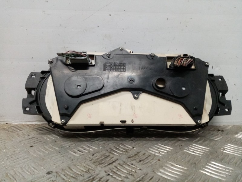 Recambio de cuadro instrumentos para dacia logan referencia OEM IAM 21677499  