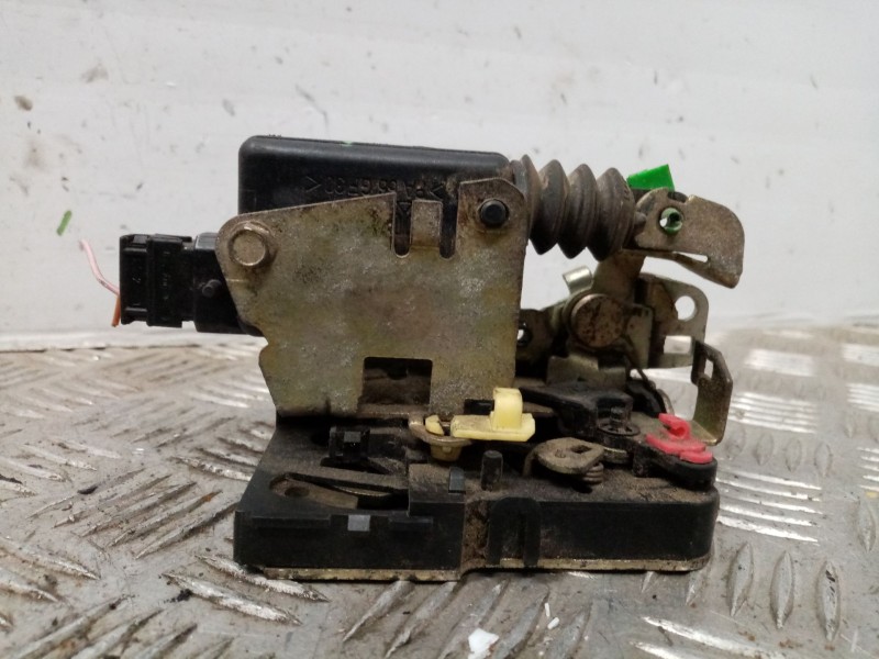 Recambio de cerradura puerta delantera izquierda para dacia logan referencia OEM IAM   