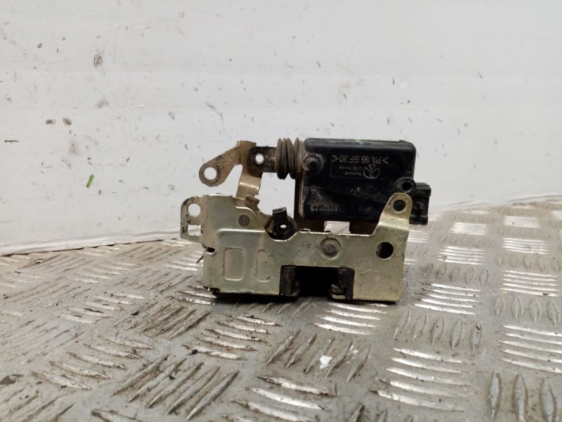 Recambio de cerradura puerta trasera izquierda para dacia logan referencia OEM IAM   