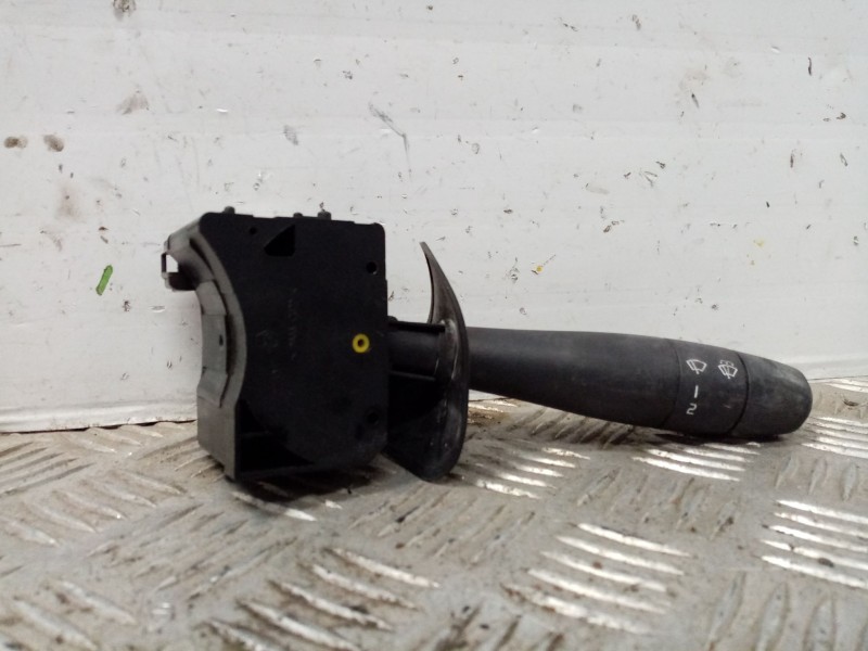 Recambio de mando limpia para dacia logan referencia OEM IAM   