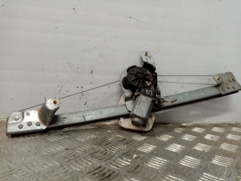 Recambio de elevalunas delantero izquierdo para dacia logan referencia OEM IAM   