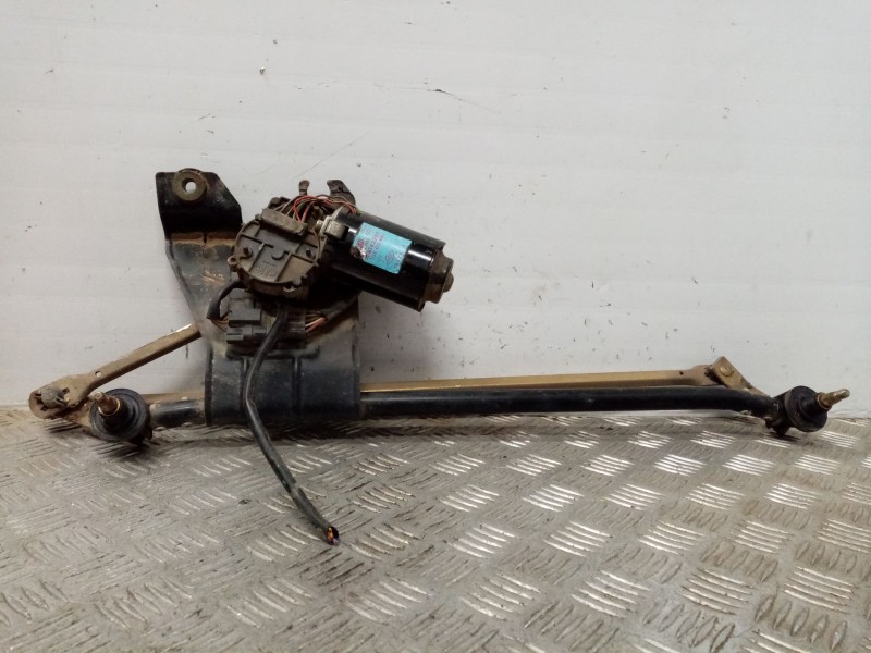 Recambio de motor limpia delantero para dacia logan referencia OEM IAM 7701056060  