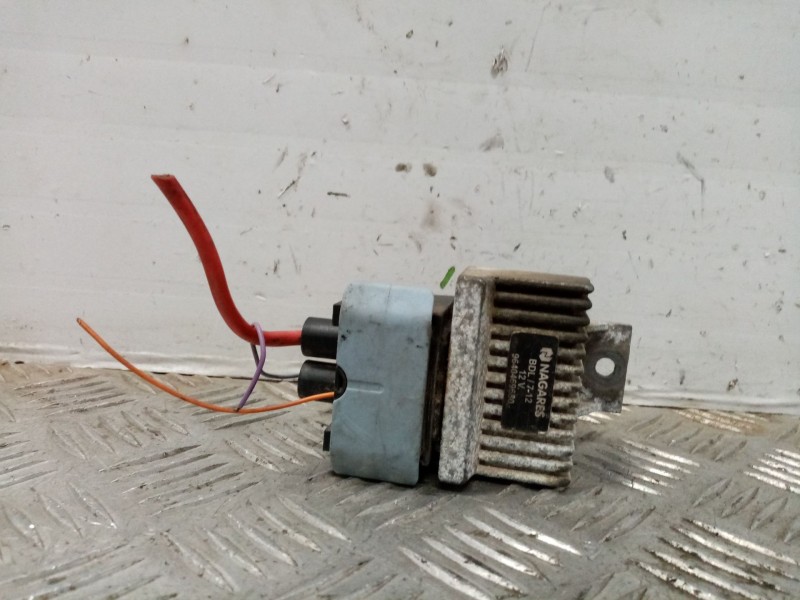 Recambio de caja precalentamiento para dacia logan referencia OEM IAM 96404969680  