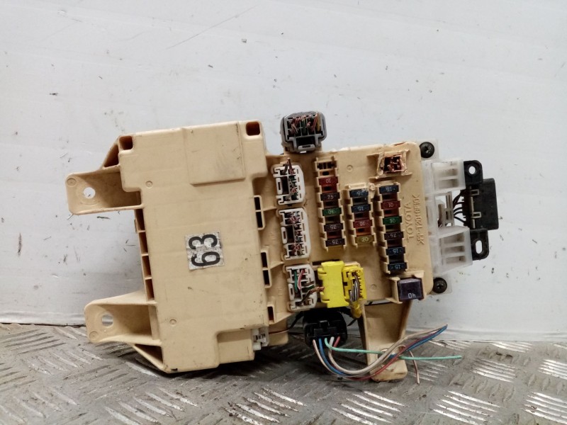 Recambio de caja reles / fusibles para toyota picnic (m10) 2.2 turbodiesel referencia OEM IAM   