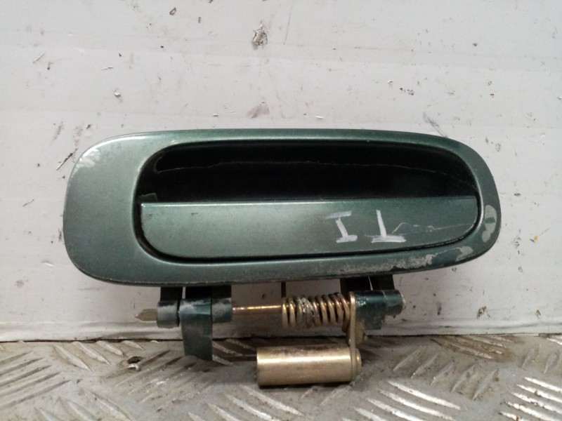 Recambio de maneta exterior trasera izquierda para toyota picnic (m10) 2.2 turbodiesel referencia OEM IAM   