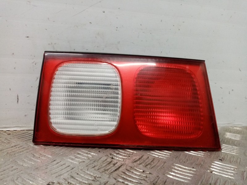 Recambio de piloto trasero izquierdo interior para toyota picnic (m10) 2.2 turbodiesel referencia OEM IAM   