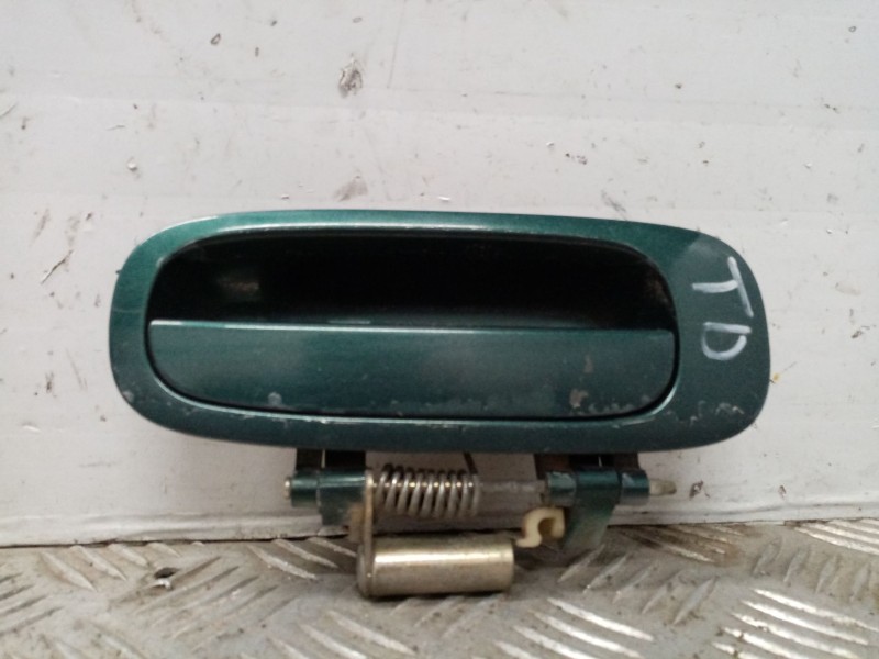 Recambio de maneta exterior trasera derecha para toyota picnic (m10) 2.2 turbodiesel referencia OEM IAM   