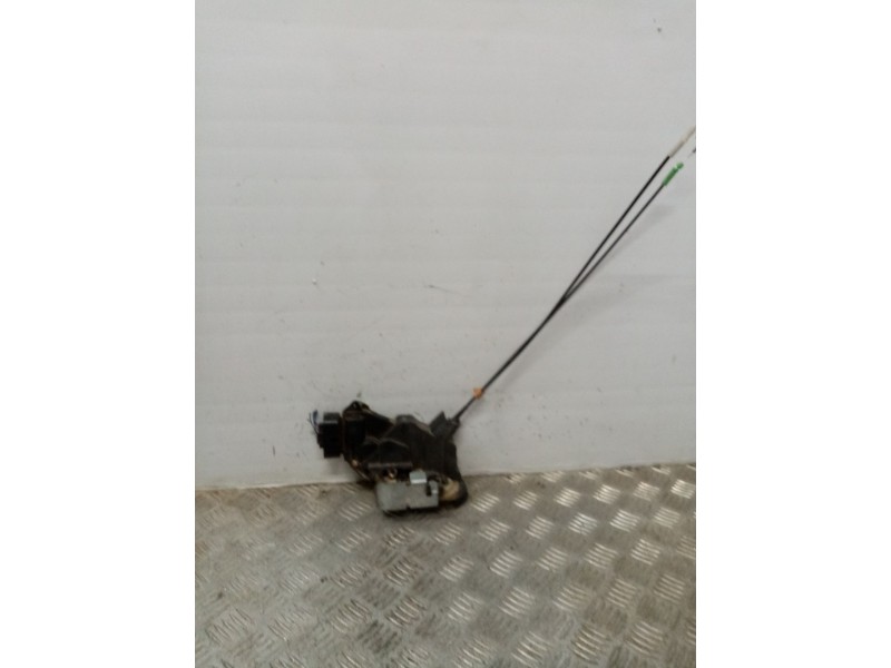 Recambio de cerradura puerta delantera izquierda para toyota picnic (m10) 2.2 turbodiesel referencia OEM IAM   