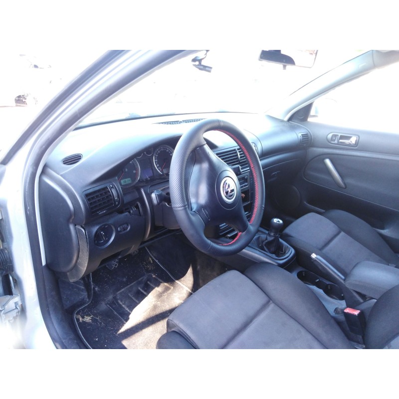 volkswagen passat berlina (3b3) del año 2000