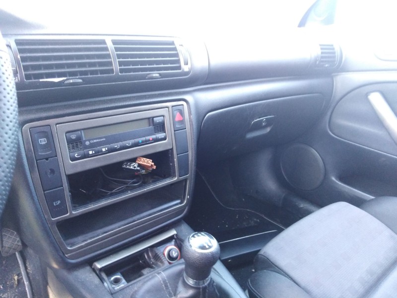 volkswagen passat berlina (3b3) del año 2000