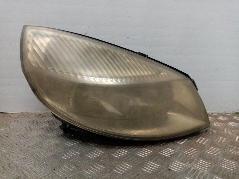 Recambio de faro derecho para renault scenic ii 1.9 dci diesel referencia OEM IAM   