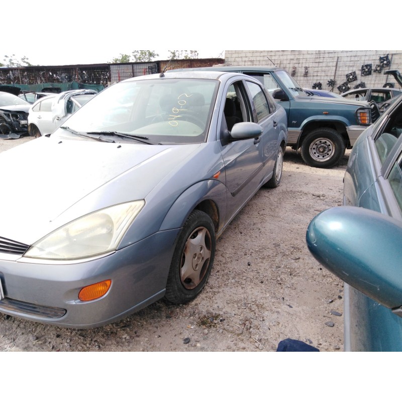 ford focus i sedán (dfw) del año 2001