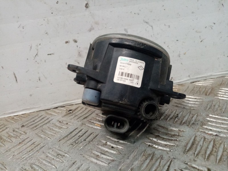 Recambio de faro antiniebla izquierdo para dacia logan referencia OEM IAM 8200074008  