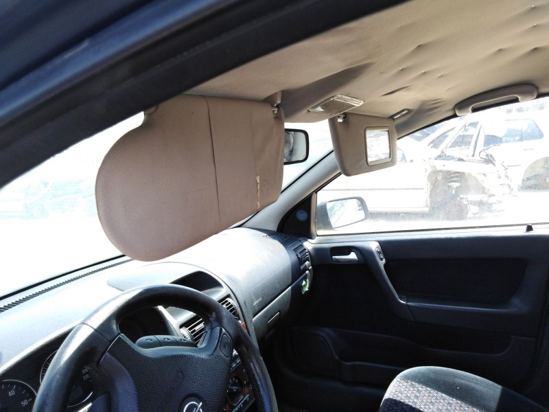 opel astra g berlina del año 1998