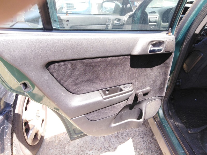 opel astra g berlina del año 1998