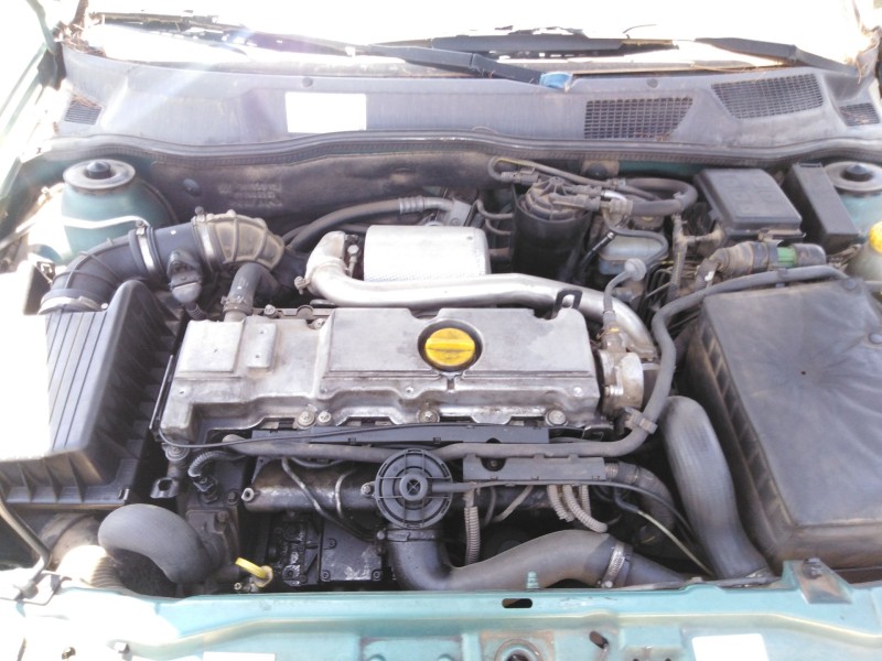 opel astra g berlina del año 1998