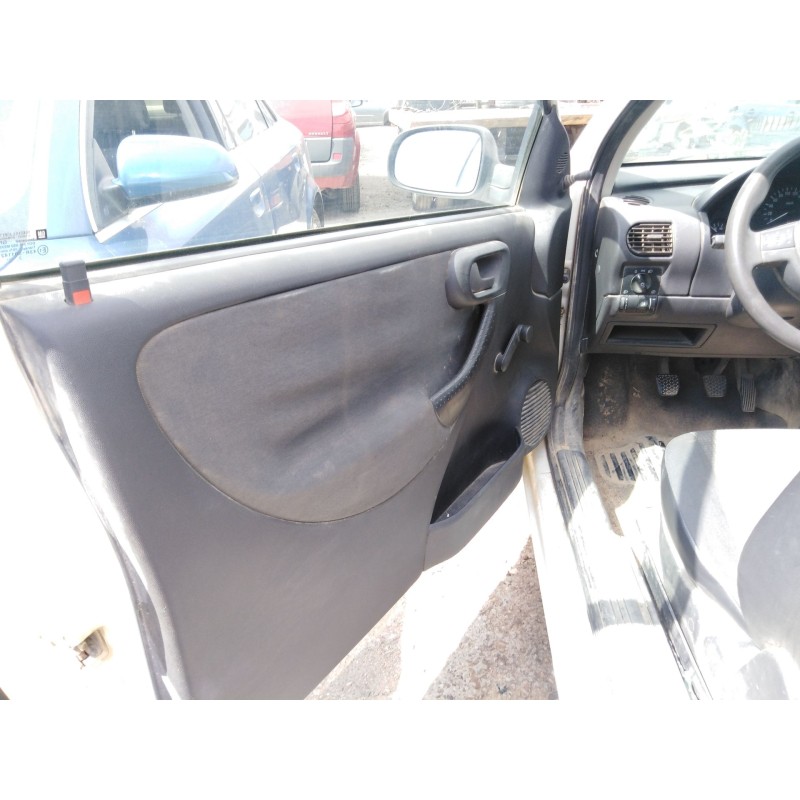 opel combo (corsa c) del año 2001