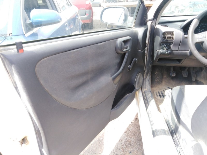 opel combo (corsa c) del año 2001