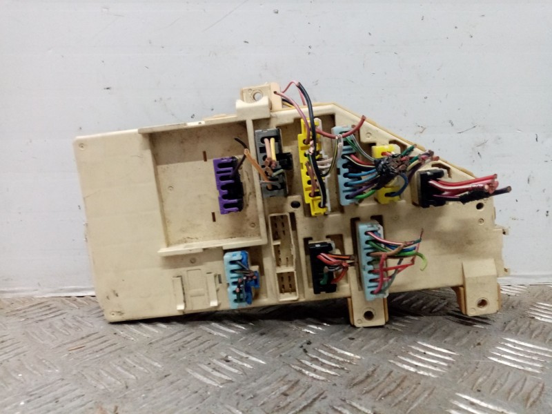 Recambio de caja reles / fusibles para chrysler sebring berlina (jr41) 2.0 16v cat referencia OEM IAM   