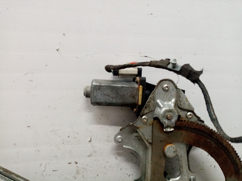 Recambio de elevalunas delantero izquierdo para chrysler sebring berlina (jr41) 2.0 16v cat referencia OEM IAM   